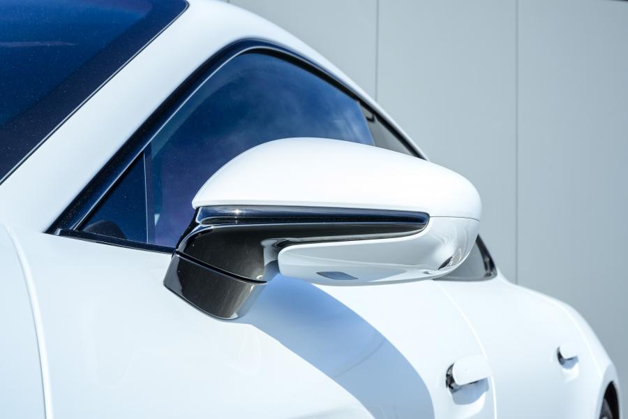 Детали экстерьера Porsche Taycan Turbo S 2020 года  (UK) (фото 35 из 40)